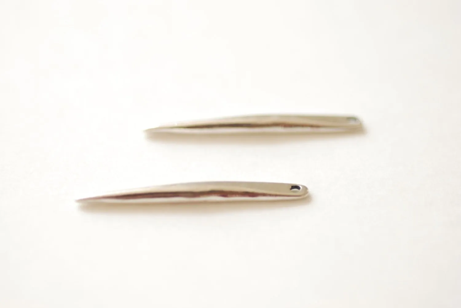 2 pcs Sterling Silver Small Skinny Needle Spike Pendant Charm- long and thin dagger spear spike pendant, needle, silver needle, 40