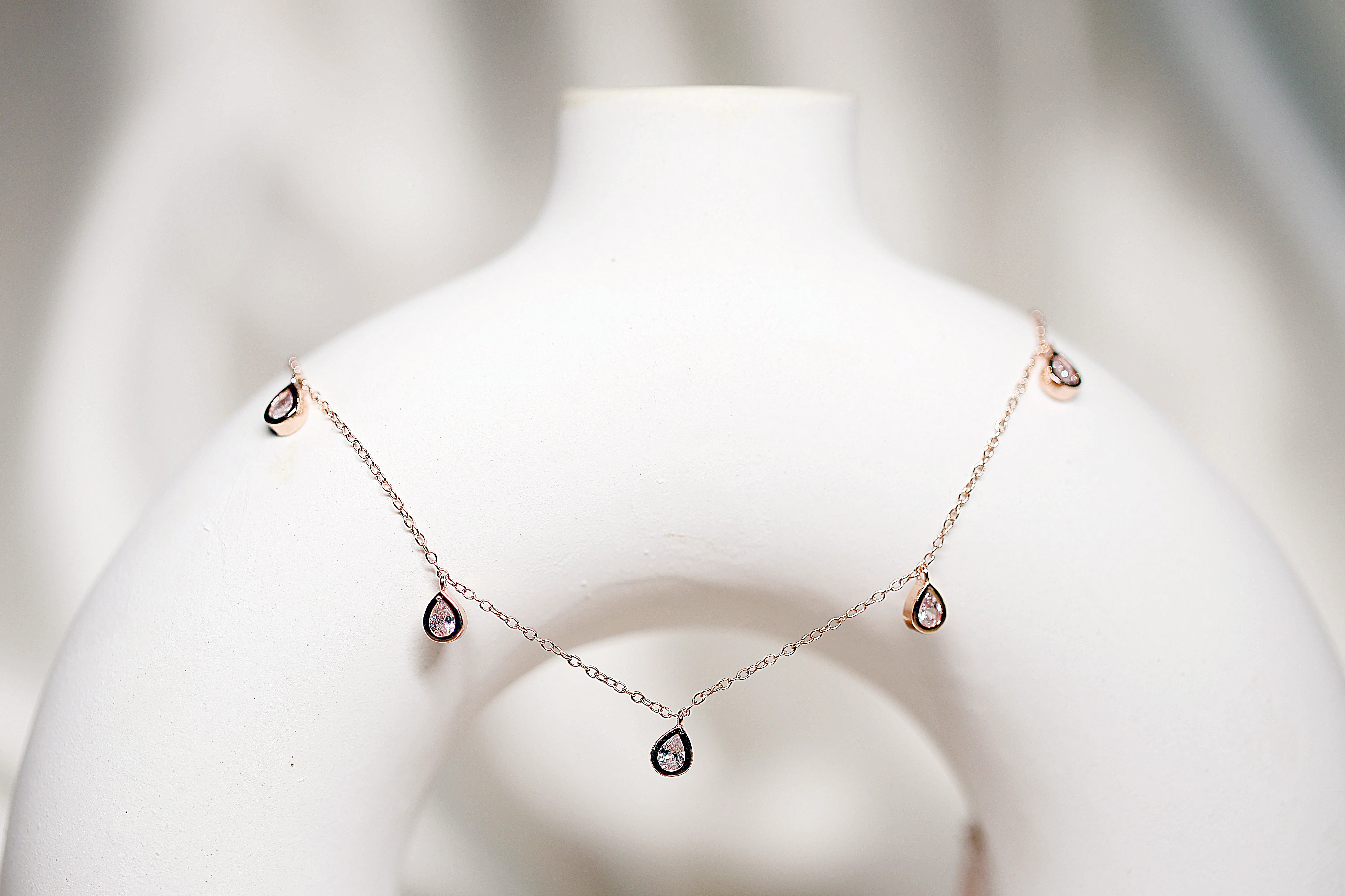 Adjustable five rose gold stone necklace