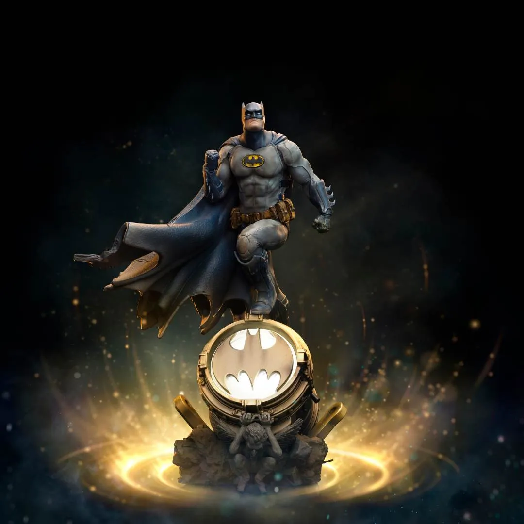 CCXP 23 Exclusive DC Comics Batman Deluxe Statue by Iron Studios