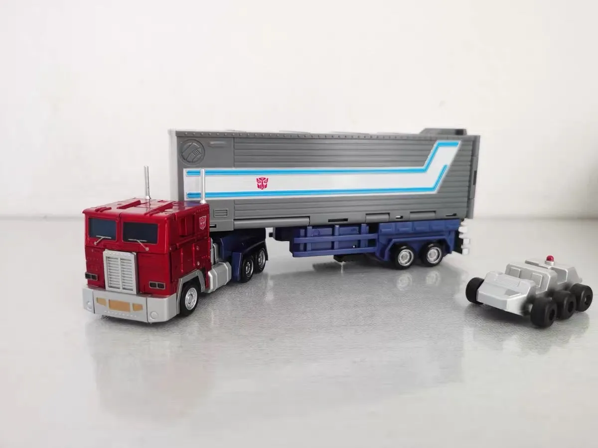 Magic Square MS-Toys MS-B18X  MSB18X  Light of Justice (Optimus Prime OP, Legends Class w/ trailer)Metallic Version 11cm, 4.5"