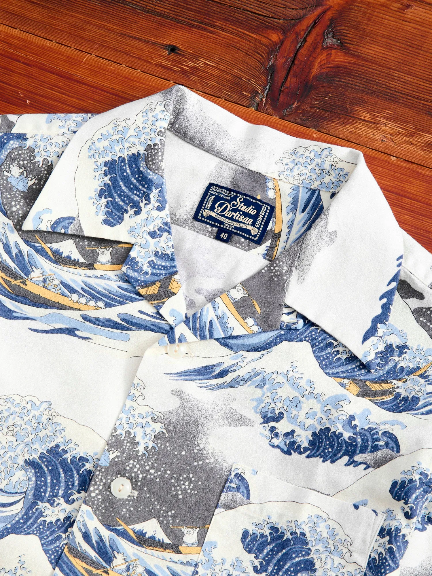 "Great Wave" Vacation Shirt in Ivory