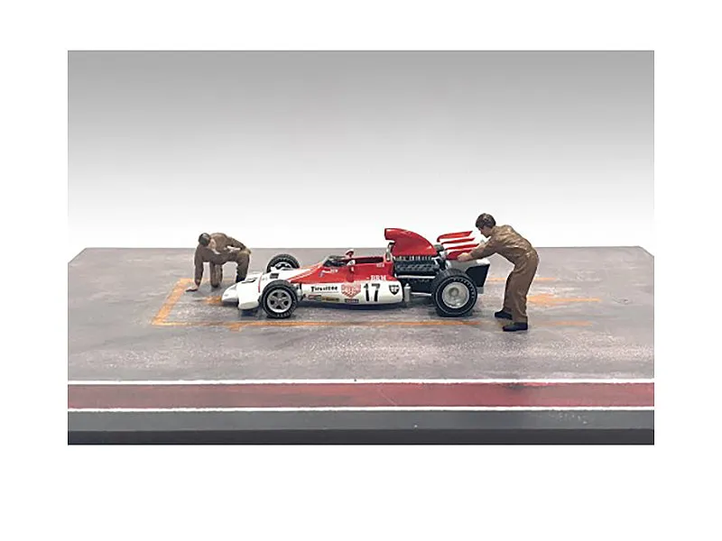 "Race Day" Two Diecast Figures Set 5 for 1/43 Scale Models by American Diorama