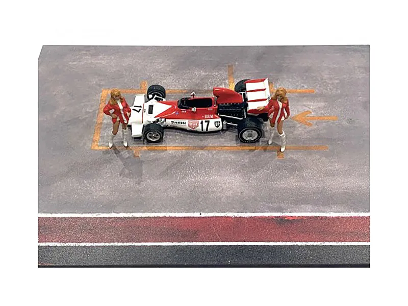 "Race Day" Two Diecast Figures Set 6 for 1/43 Scale Models by American Diorama